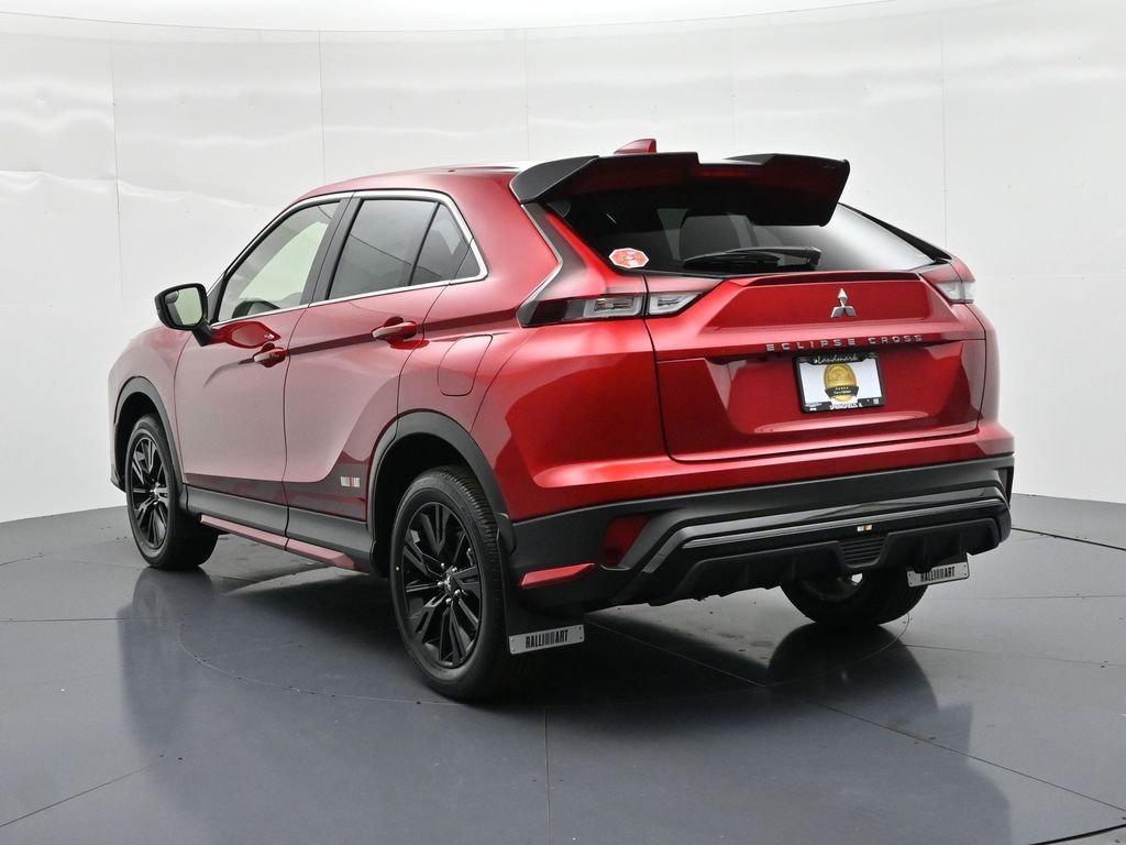 Mitsubishi Eclipse Cross Vehicle Full-screen Gallery Image 7