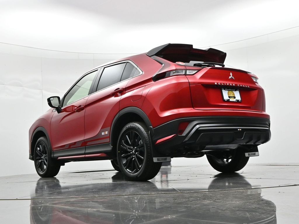 Mitsubishi Eclipse Cross Vehicle Full-screen Gallery Image 26