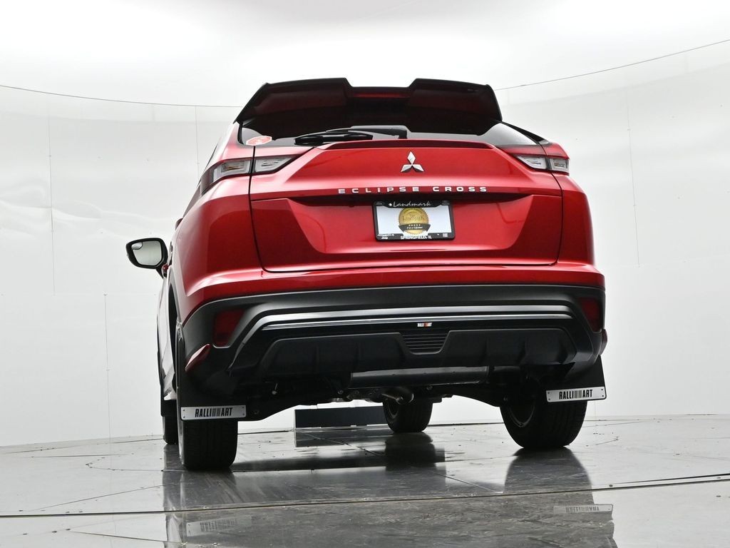 Mitsubishi Eclipse Cross Vehicle Full-screen Gallery Image 27