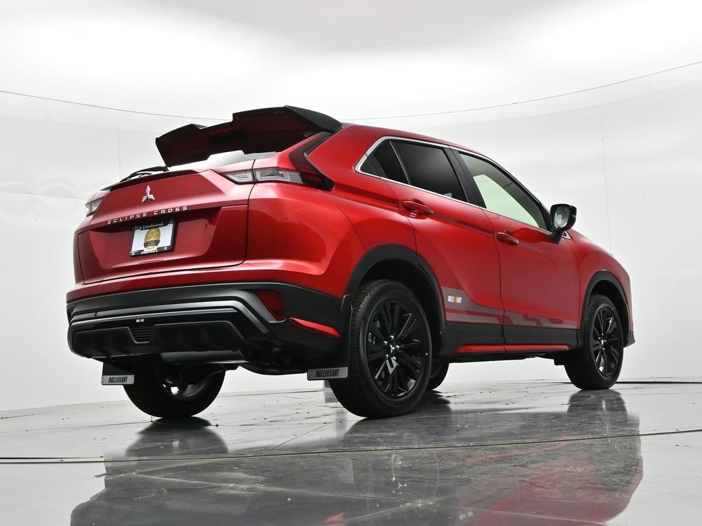 Mitsubishi Eclipse Cross Vehicle Full-screen Gallery Image 28