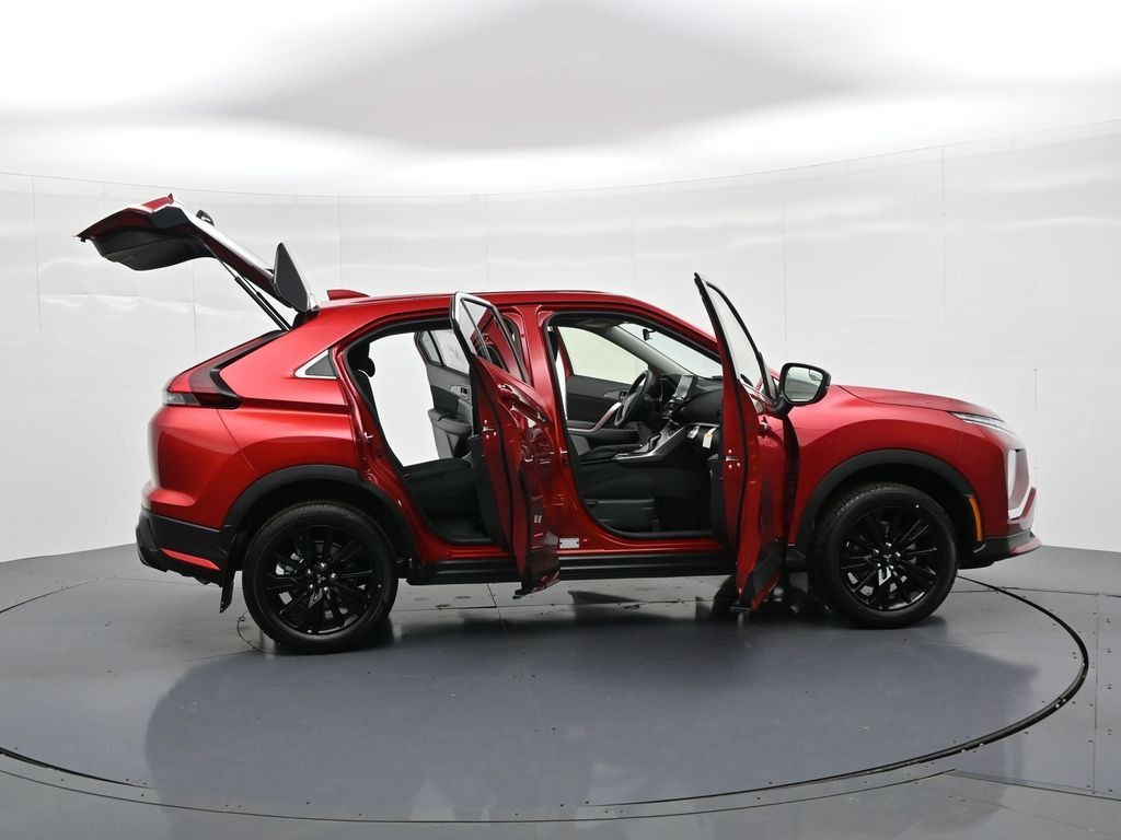 Mitsubishi Eclipse Cross Vehicle Full-screen Gallery Image 30