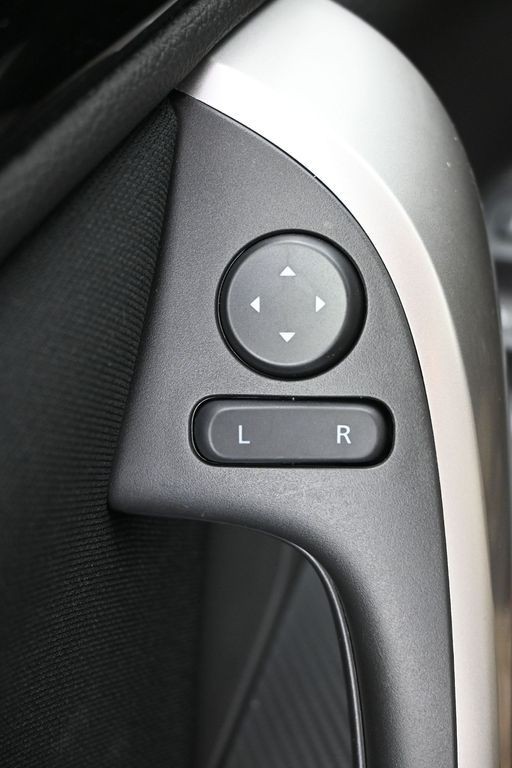 Mitsubishi Eclipse Cross Vehicle Full-screen Gallery Image 20
