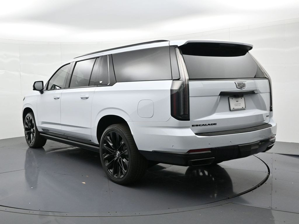 Cadillac Escalade ESV Vehicle Full-screen Gallery Image 7