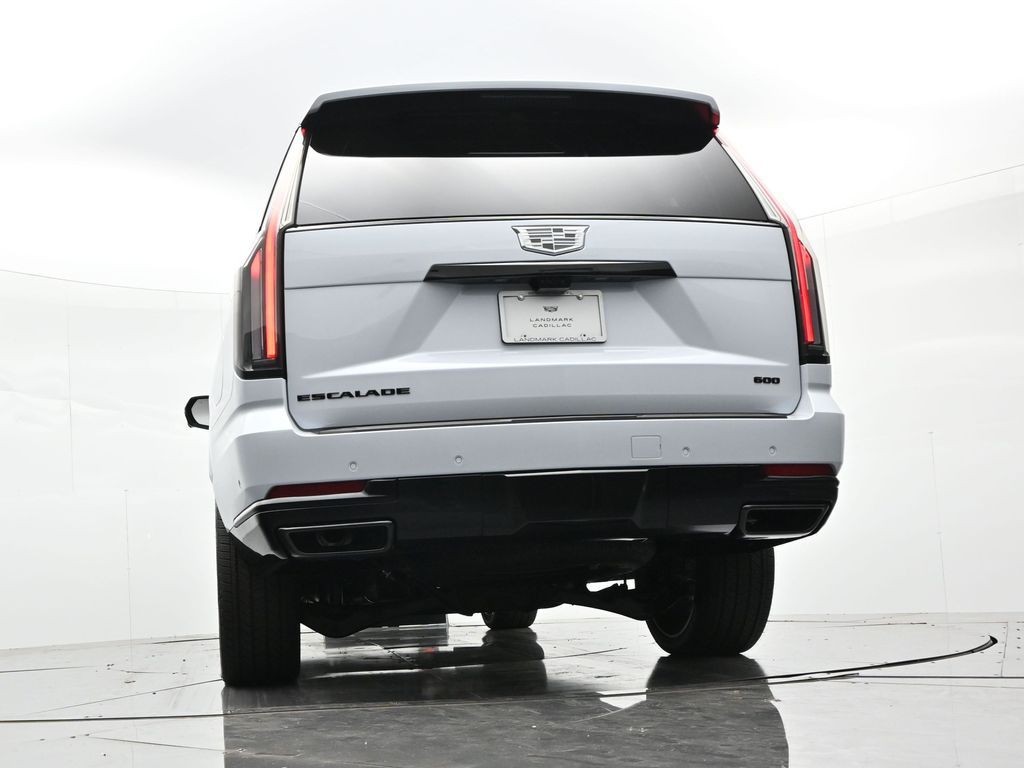 Cadillac Escalade ESV Vehicle Full-screen Gallery Image 20