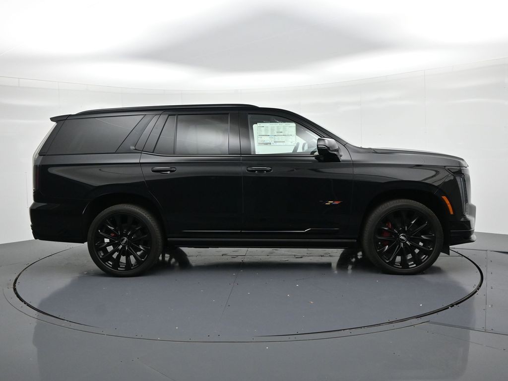 Cadillac Escalade Vehicle Full-screen Gallery Image 4
