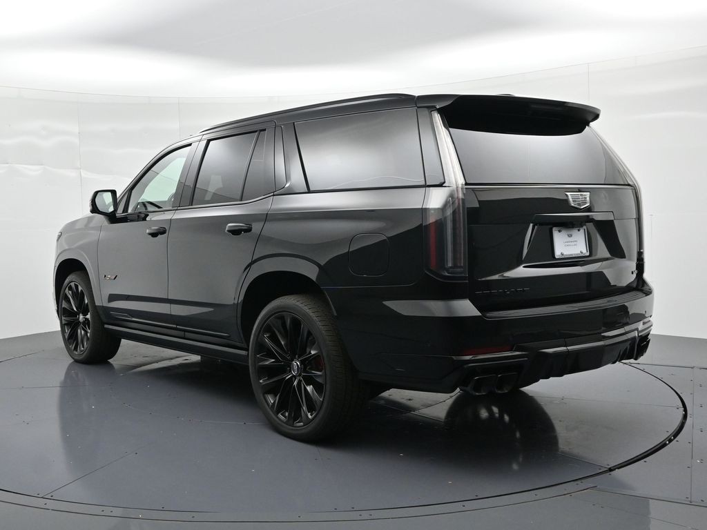 Cadillac Escalade Vehicle Full-screen Gallery Image 7