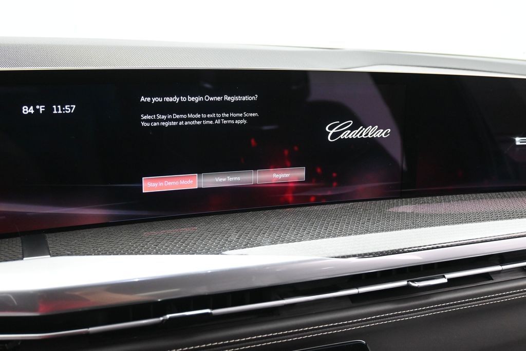 Cadillac Escalade Vehicle Full-screen Gallery Image 15