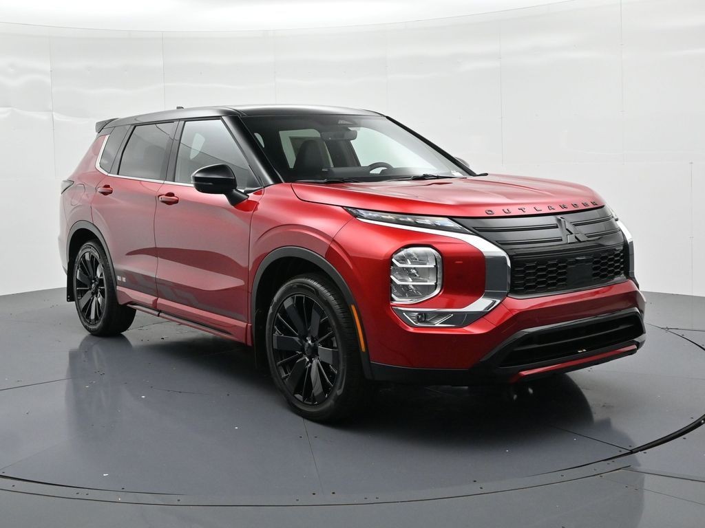 Mitsubishi Outlander Vehicle Full-screen Gallery Image 3