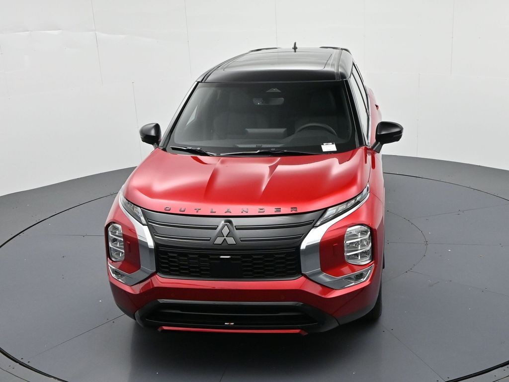 Mitsubishi Outlander Vehicle Full-screen Gallery Image 16