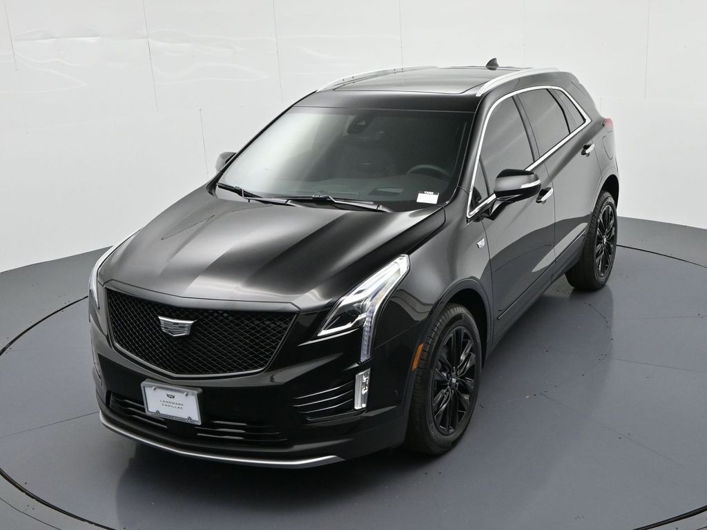 Cadillac XT5 Vehicle Full-screen Gallery Image 19