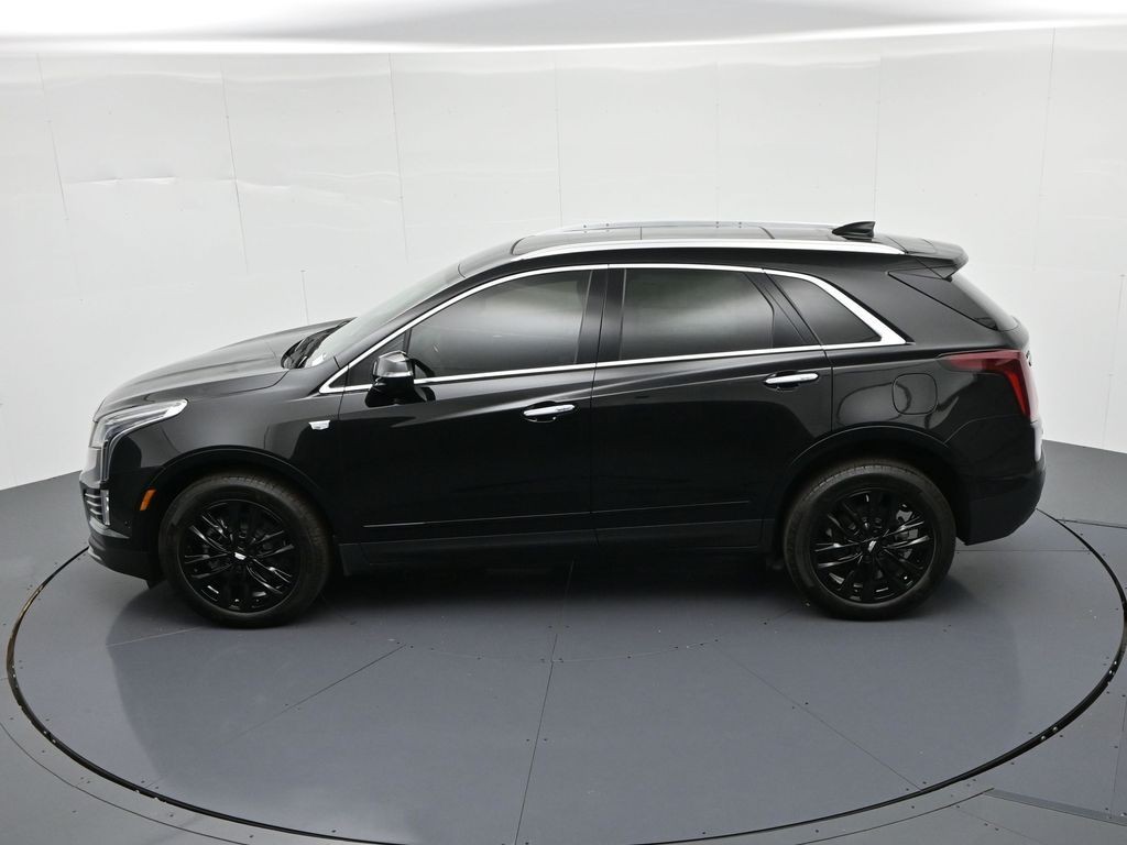Cadillac XT5 Vehicle Full-screen Gallery Image 20