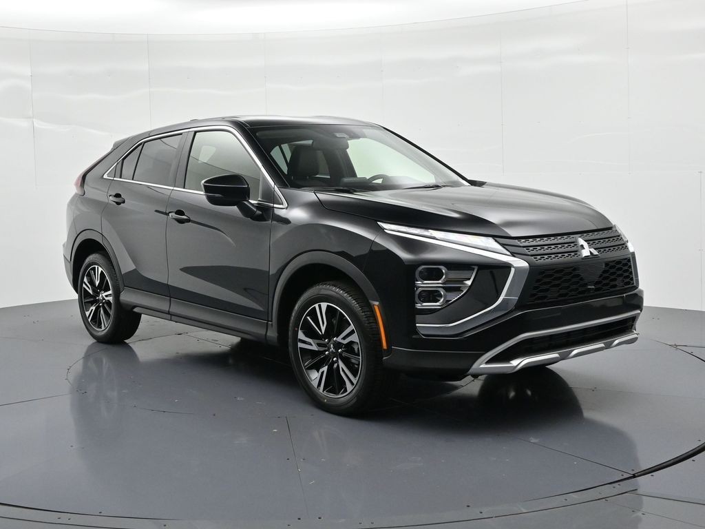 Mitsubishi Eclipse Cross Vehicle Full-screen Gallery Image 3