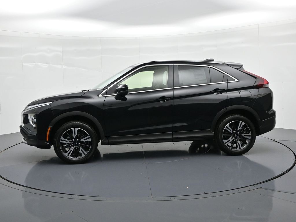 Mitsubishi Eclipse Cross Vehicle Full-screen Gallery Image 8