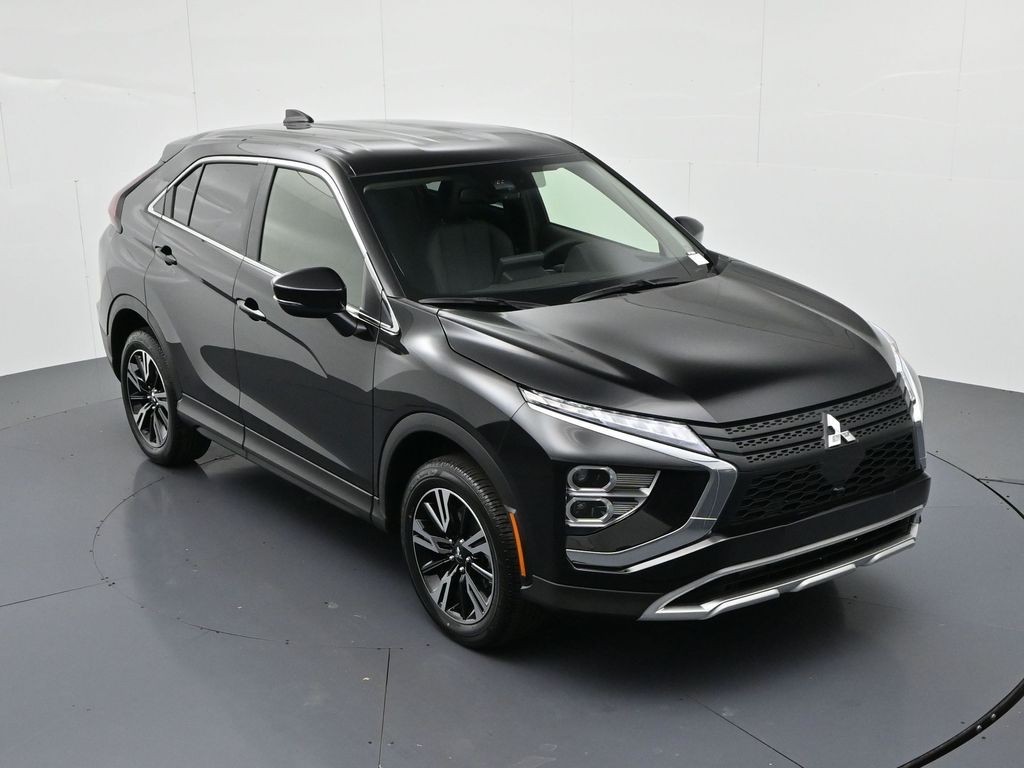 Mitsubishi Eclipse Cross Vehicle Full-screen Gallery Image 14