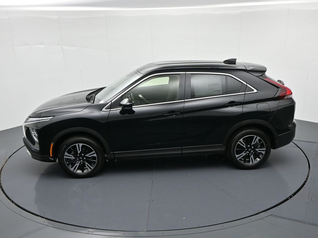 Mitsubishi Eclipse Cross Vehicle Full-screen Gallery Image 17