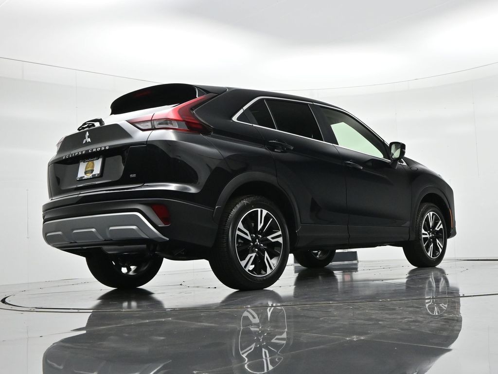 Mitsubishi Eclipse Cross Vehicle Full-screen Gallery Image 20