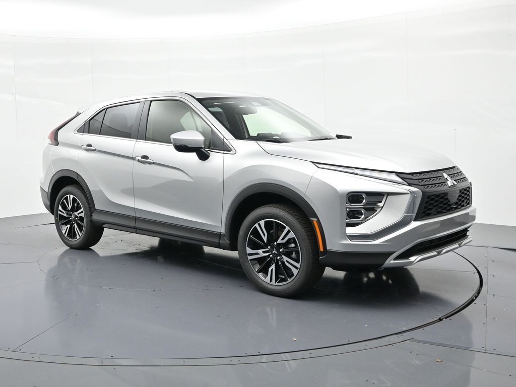 Mitsubishi Eclipse Cross Vehicle Full-screen Gallery Image 3