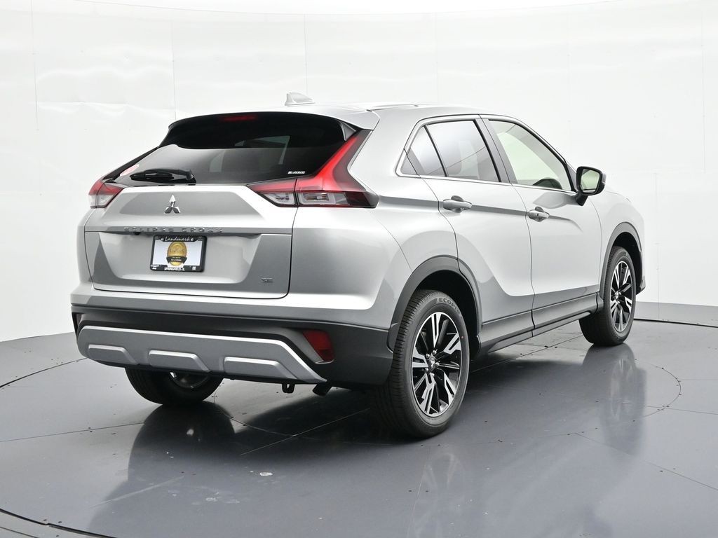 Mitsubishi Eclipse Cross Vehicle Full-screen Gallery Image 5