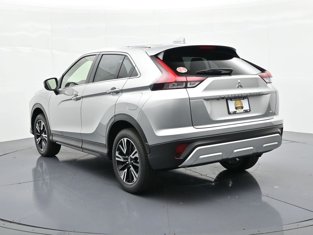 Mitsubishi Eclipse Cross Vehicle Full-screen Gallery Image 7