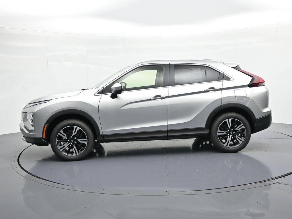 Mitsubishi Eclipse Cross Vehicle Full-screen Gallery Image 8