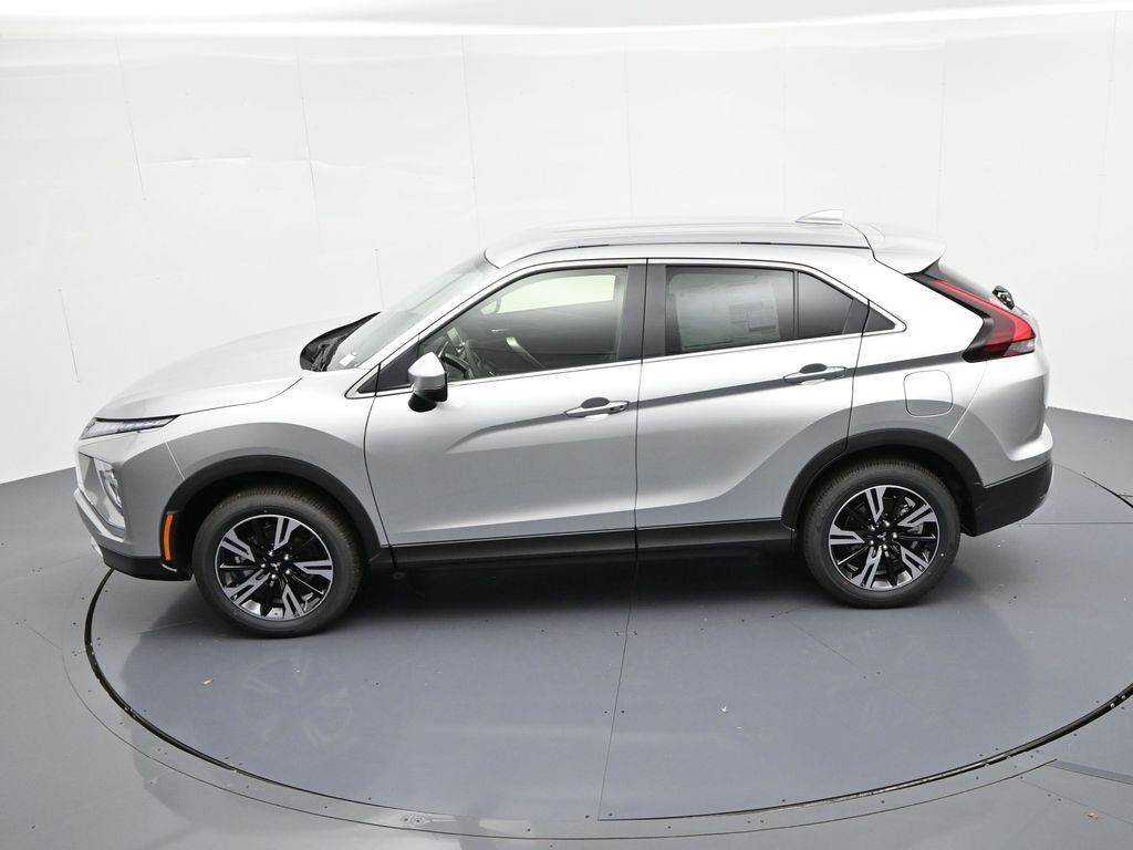 Mitsubishi Eclipse Cross Vehicle Full-screen Gallery Image 18