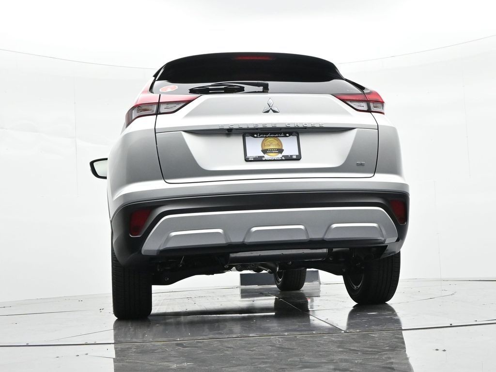 Mitsubishi Eclipse Cross Vehicle Full-screen Gallery Image 20