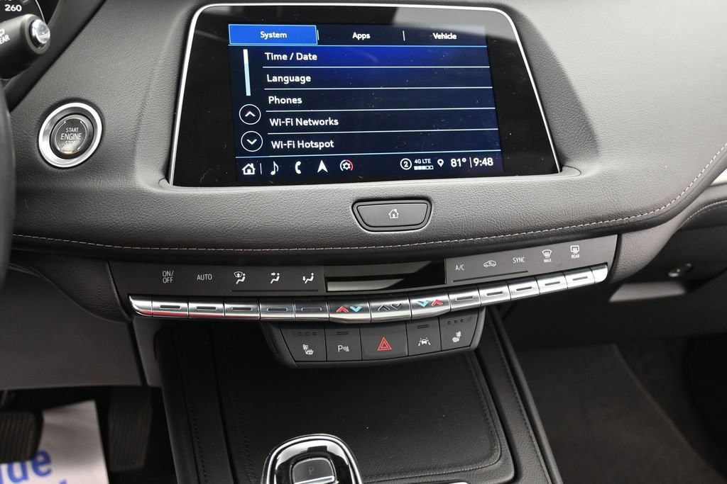 Cadillac XT4 Vehicle Full-screen Gallery Image 13