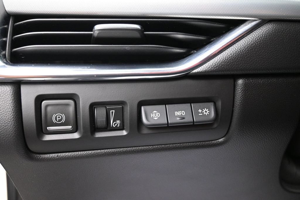 Cadillac XT4 Vehicle Full-screen Gallery Image 15
