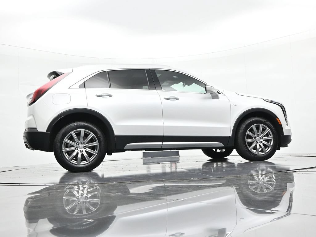 Cadillac XT4 Vehicle Full-screen Gallery Image 24