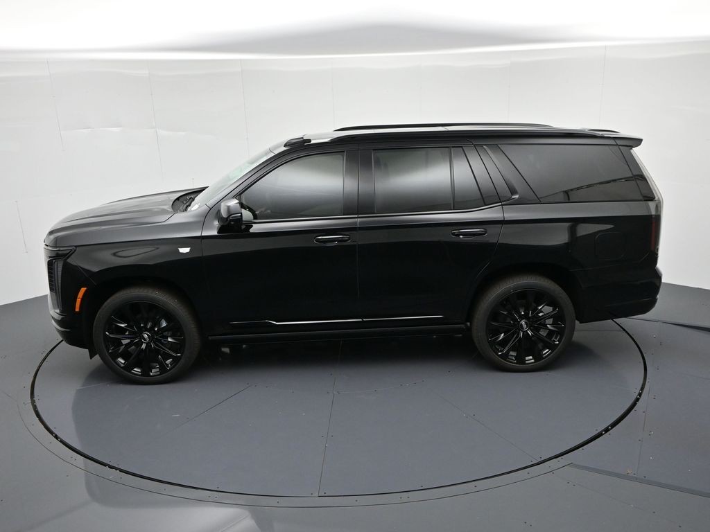 Cadillac Escalade Vehicle Full-screen Gallery Image 20