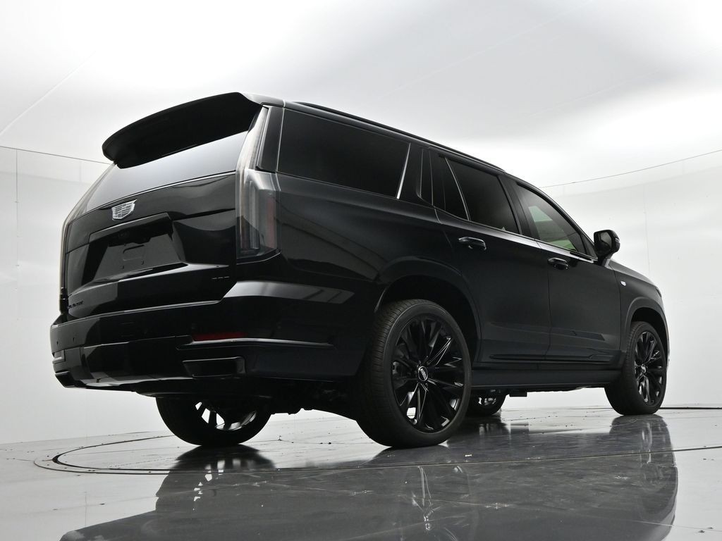 Cadillac Escalade Vehicle Full-screen Gallery Image 23