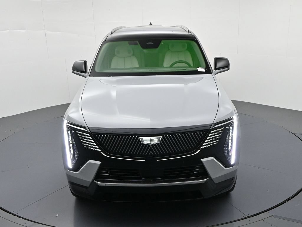 Cadillac Escalade IQL Vehicle Full-screen Gallery Image 20