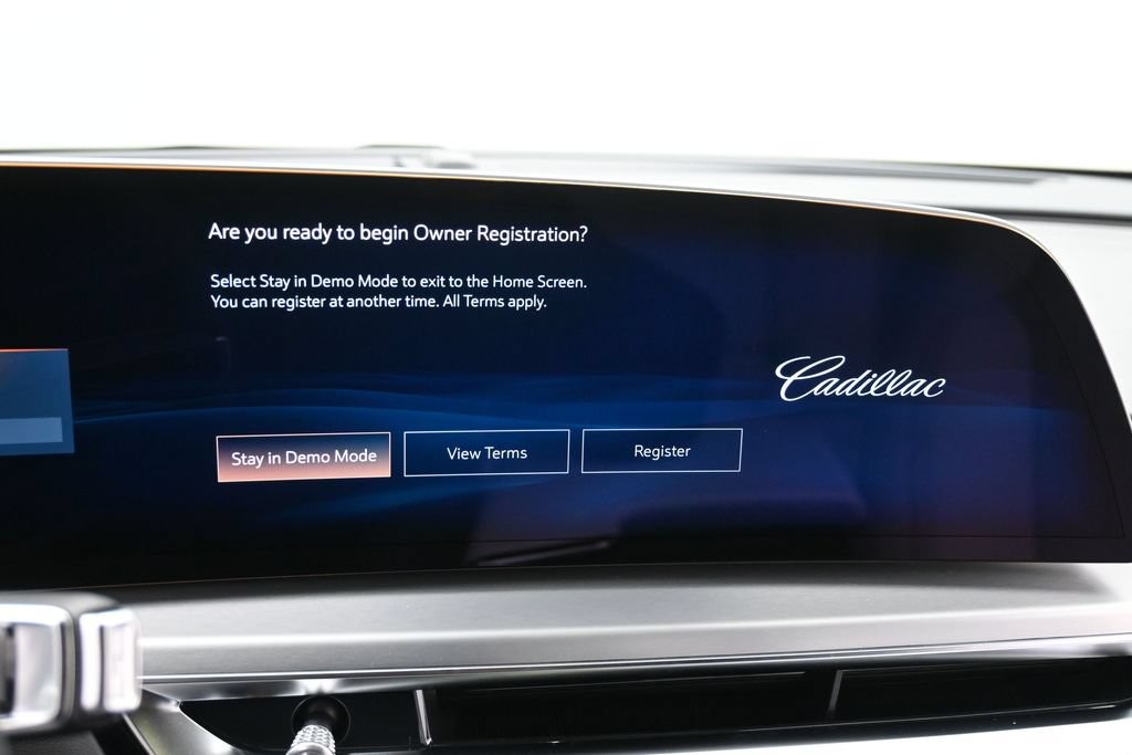 Cadillac LYRIQ Vehicle Full-screen Gallery Image 9