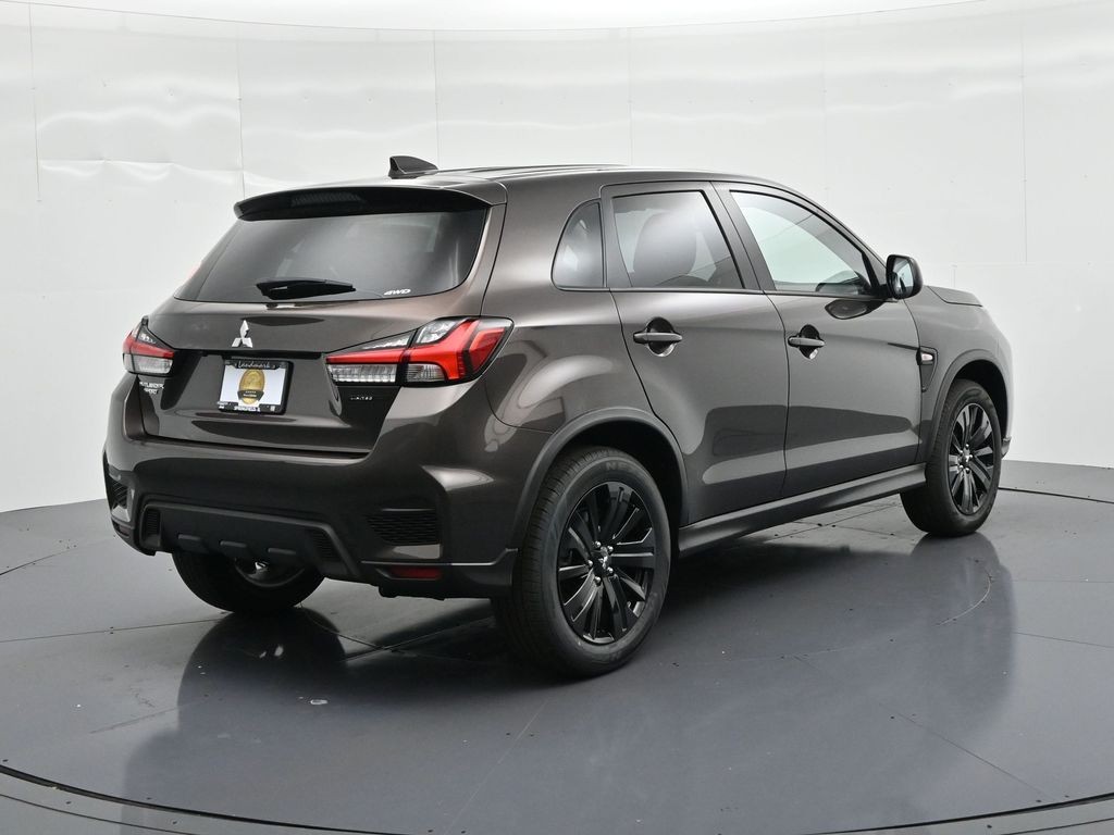 Mitsubishi Outlander Sport Vehicle Full-screen Gallery Image 5