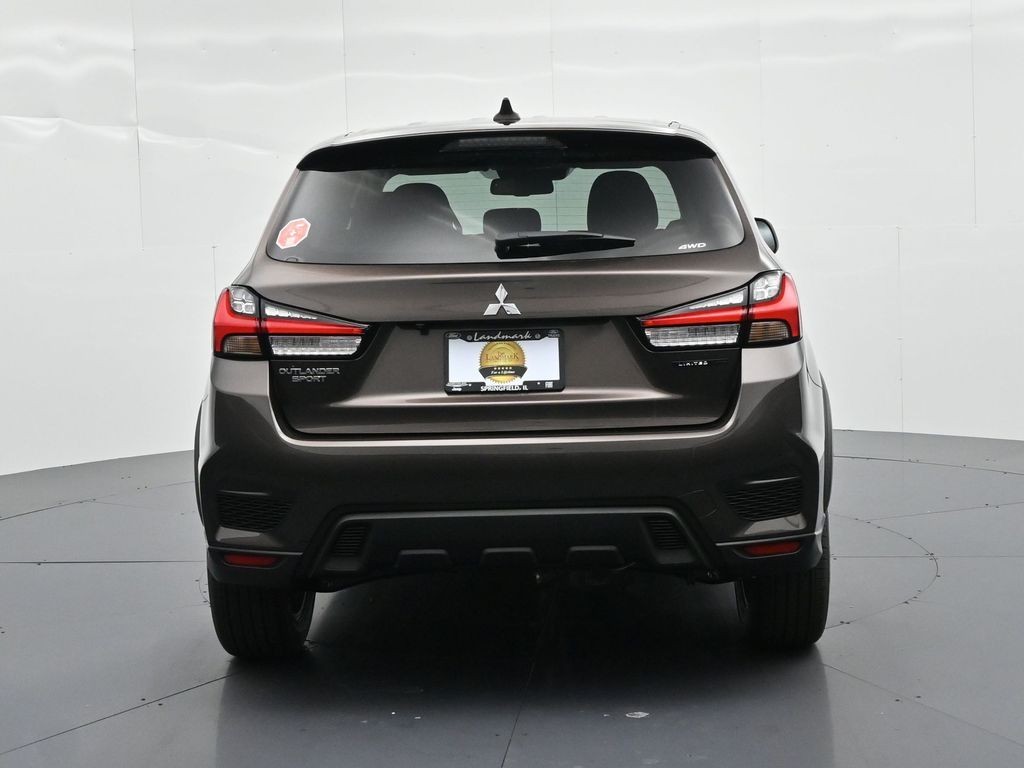 Mitsubishi Outlander Sport Vehicle Full-screen Gallery Image 6