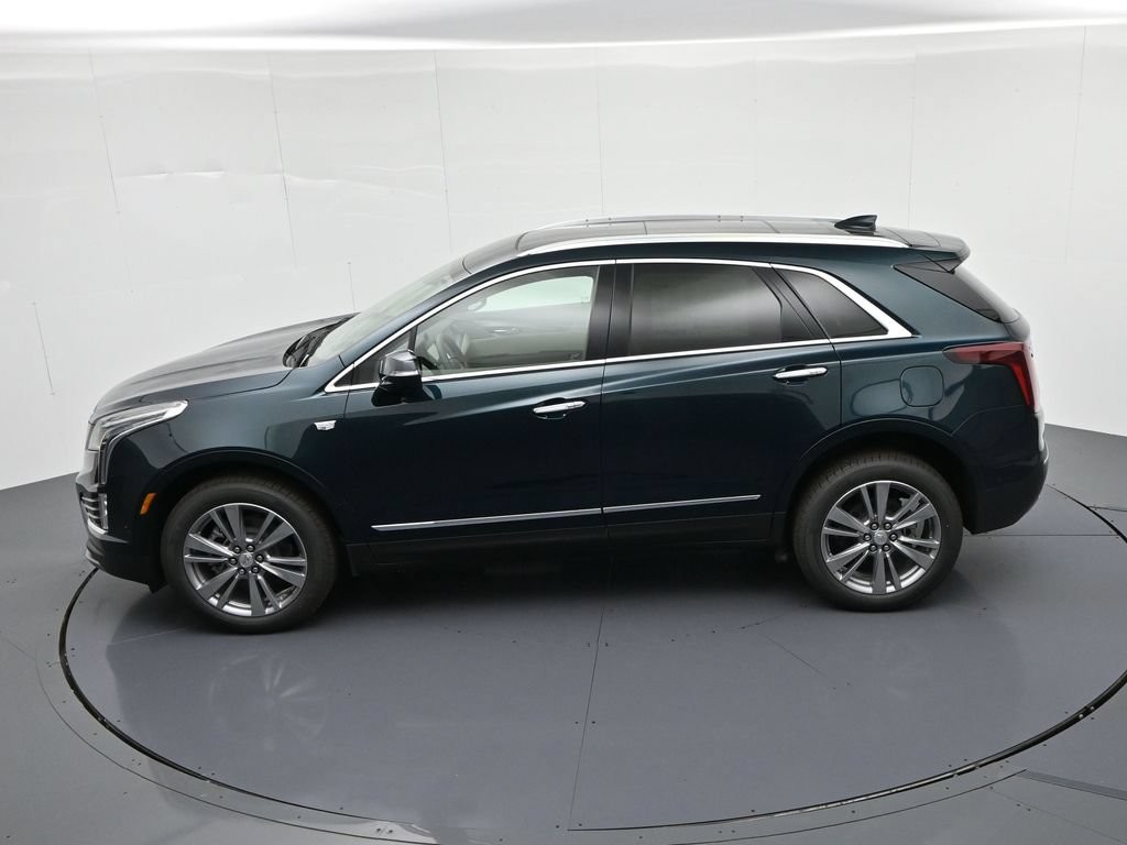 Cadillac XT5 Vehicle Full-screen Gallery Image 20