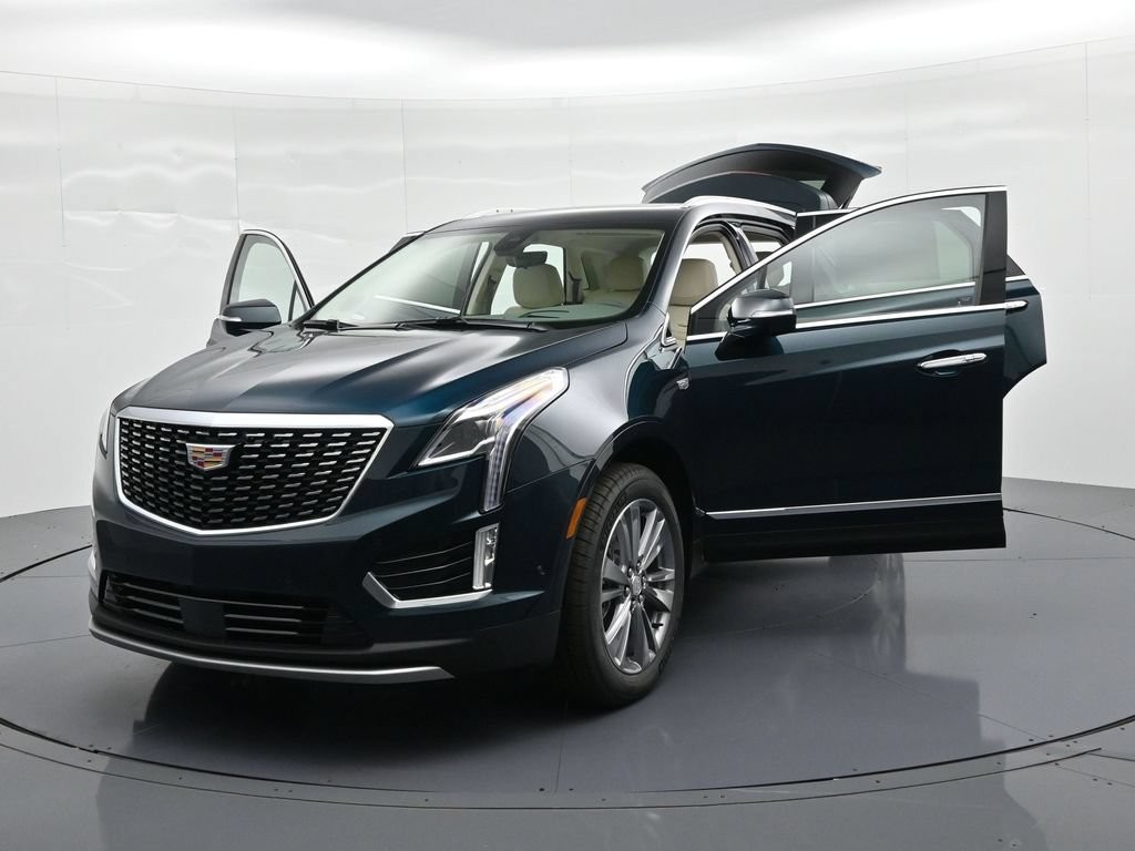 Cadillac XT5 Vehicle Full-screen Gallery Image 27