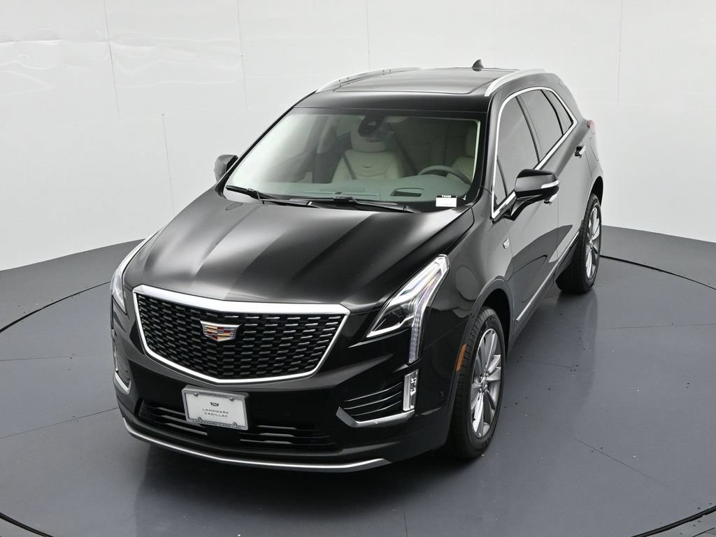 Cadillac XT5 Vehicle Full-screen Gallery Image 18