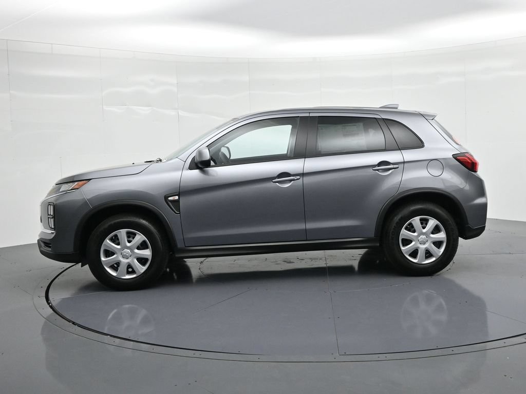 Mitsubishi Outlander Sport Vehicle Full-screen Gallery Image 8