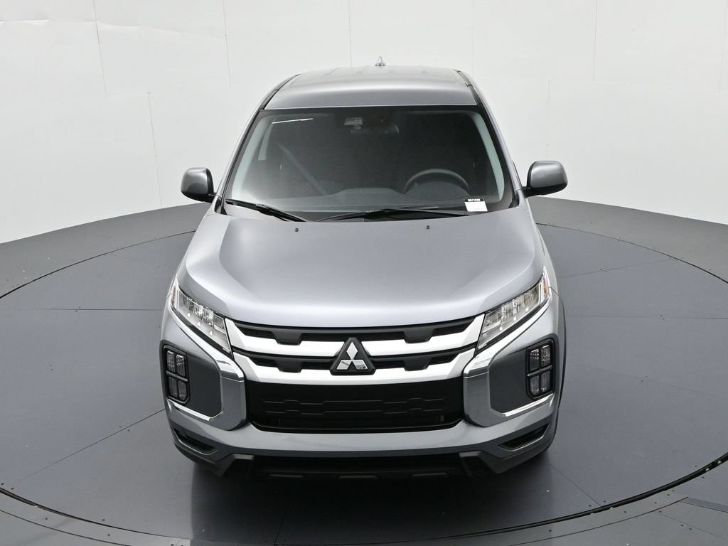 Mitsubishi Outlander Sport Vehicle Full-screen Gallery Image 15