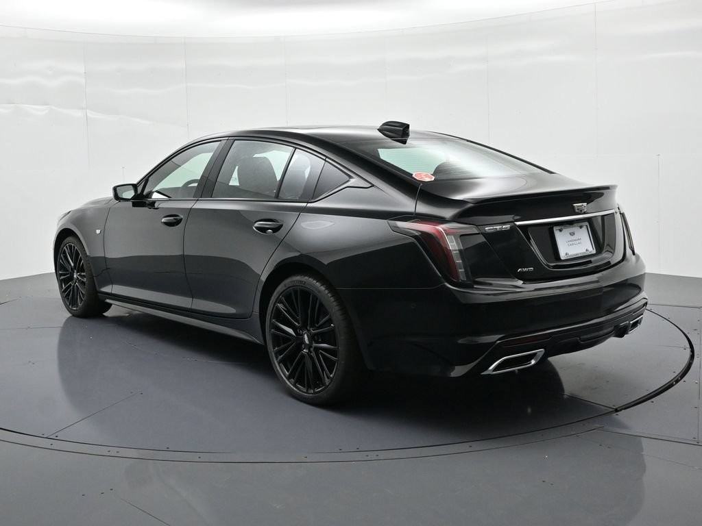 Cadillac CT5 Vehicle Full-screen Gallery Image 7
