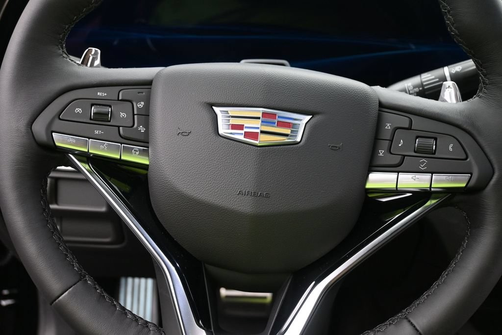 Cadillac CT5 Vehicle Full-screen Gallery Image 13