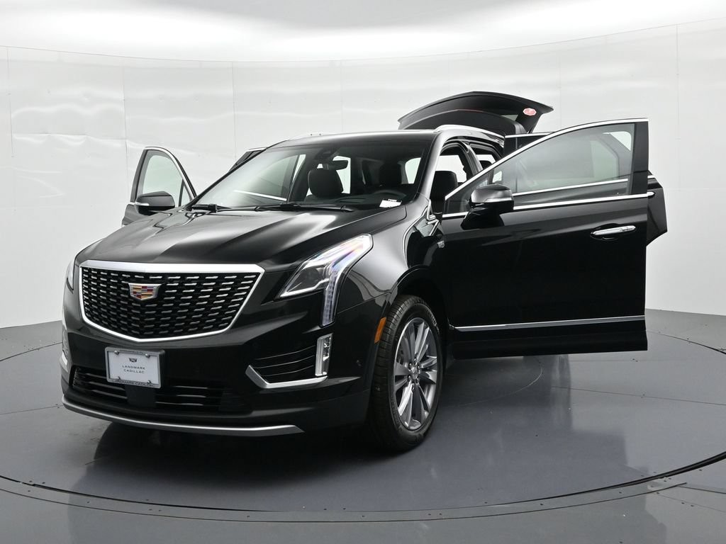 Cadillac XT5 Vehicle Full-screen Gallery Image 26