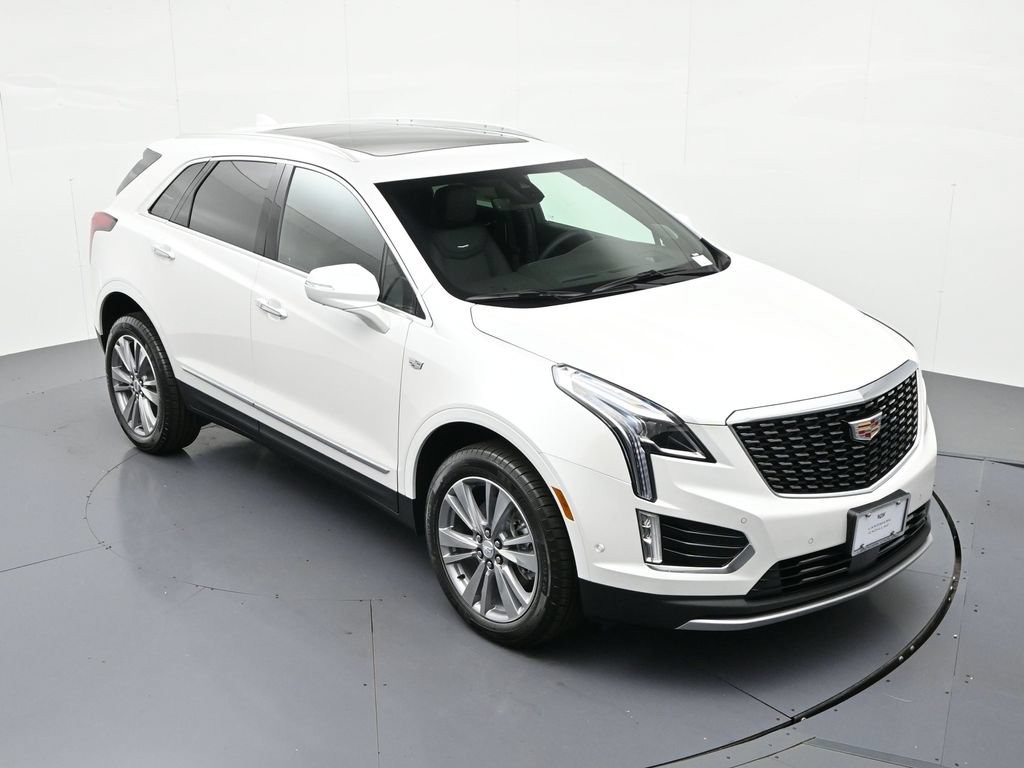 Cadillac XT5 Vehicle Full-screen Gallery Image 15