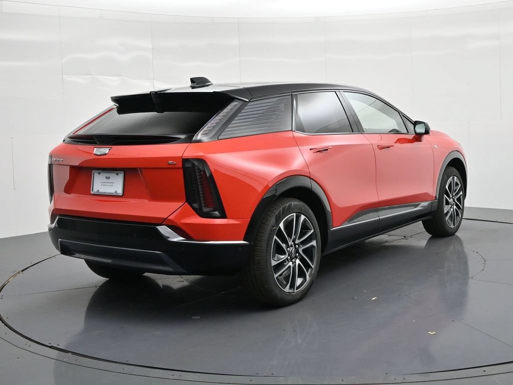 Cadillac OPTIQ Vehicle Full-screen Gallery Image 5