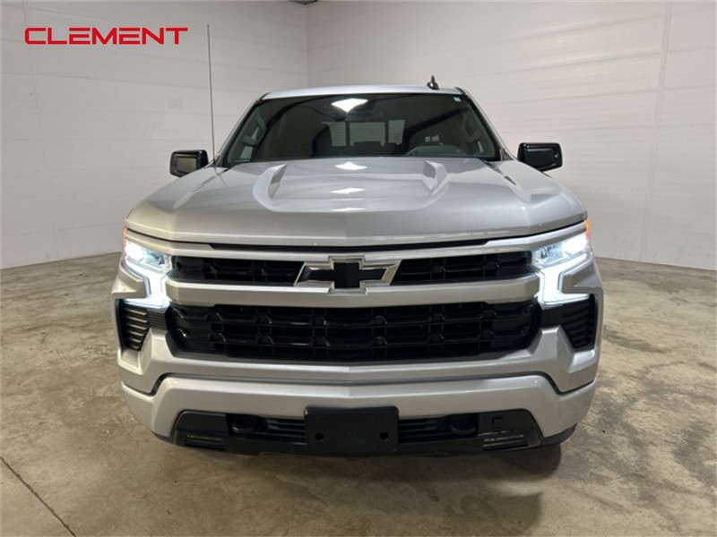 Chevrolet Silverado 1500 Vehicle Image 02
