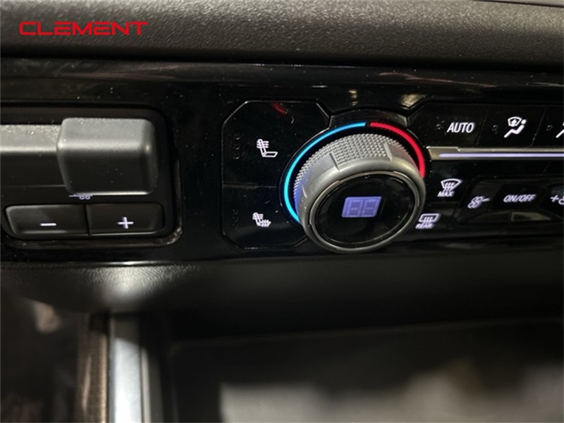 Chevrolet Silverado 1500 Vehicle Image 17