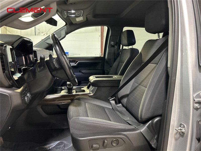Chevrolet Silverado 1500 Vehicle Image 24