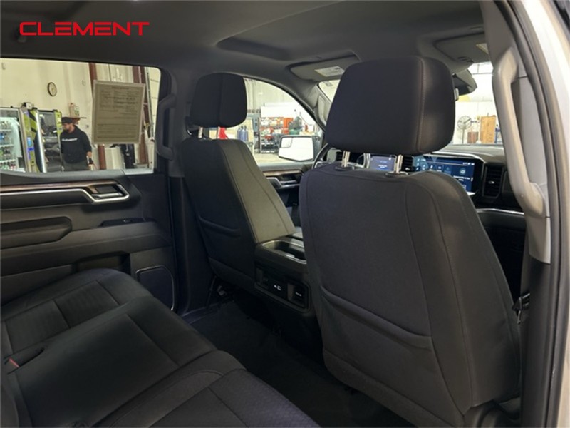 Chevrolet Silverado 1500 Vehicle Image 31