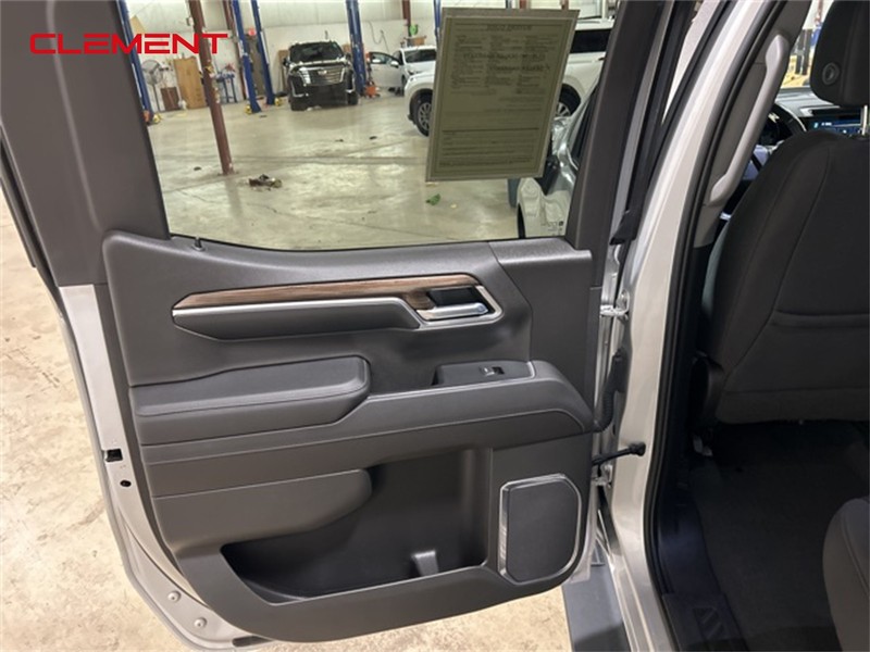 Chevrolet Silverado 1500 Vehicle Image 33